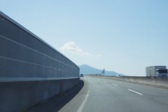 公路声樊篱哪家比力好？
